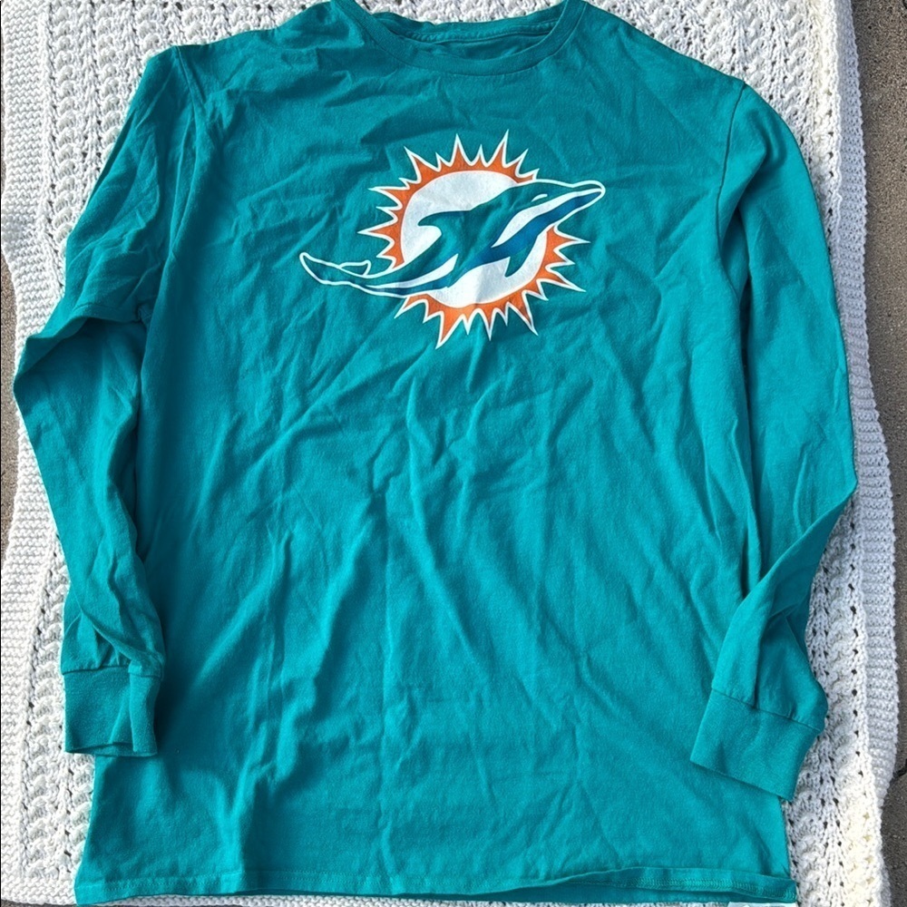 🍍FANATICS MIAMI DOLPHINS LONG SLEEVE T SHIRT🍍SZ L🍍PIT TO PIT 20”🍍LENGTH 27”🍍